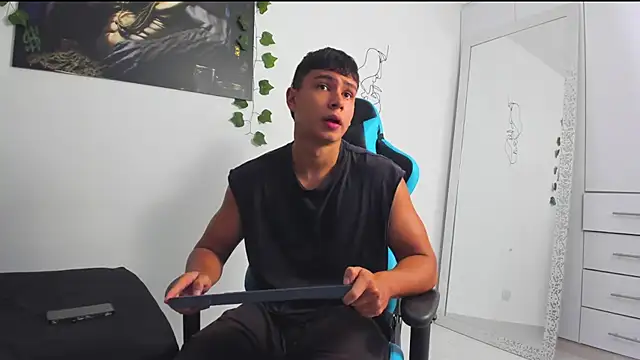 Snapshot of Bray_Kevin chatting on March 2025 01:52:02 AM Bray Kevin online show from March 2025 01:52:02 AM