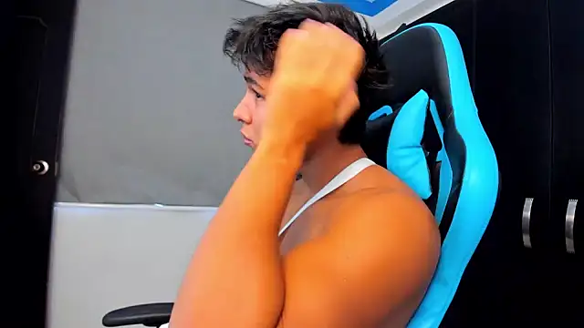 Snapshot of Bray_Kevin chatting on October 2025 02:59:01 PM Bray Kevin online show from October 2025 02:59:01 PM