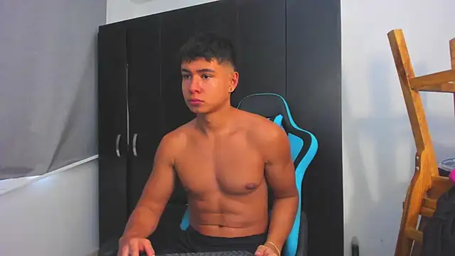 Snapshot of Bray_Kevin chatting on November 2025 04:07:02 PM Bray Kevin online show from November 2025 04:07:02 PM