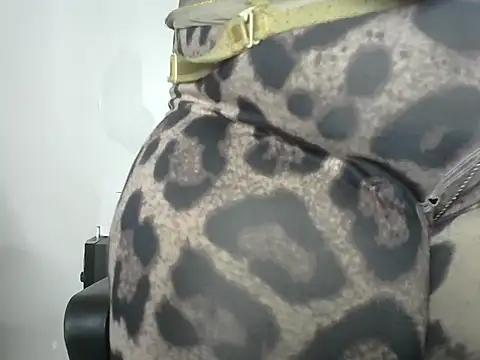 Brown sexy online show from February 2025 07:03:01 AM