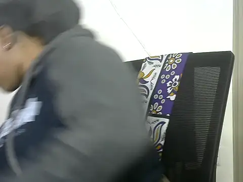 Brown sexy online show from February 2025 11:04:02 PM