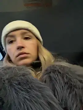 StasyWood online show from November 2025 02:03:01 AM