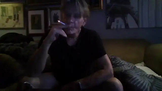 dannedonger2 online show from September 2025 08:25:01 PM