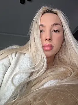 Snapshot of violettabunny03 chatting on February 2026 04:00:01 AM violettabunny03 online show from February 2026 04:00:01 AM