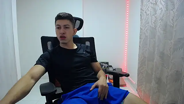 Iam yourbabyprincess XD online show from December 2024 05:20:01 AM