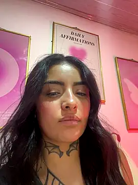 Hinataw33d01 online show from October 2025 10:58:02 PM