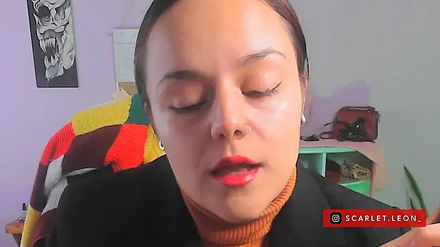 Scarletleon77 online show from January 2025 04:17:02 PM