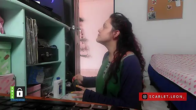 Scarletleon77 online show from January 2026 03:14:01 PM