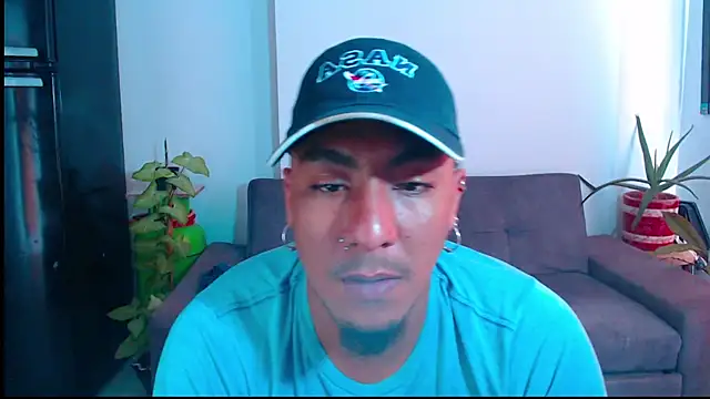 yosoy enzo2020 online show from December 2024 03:37:01 PM