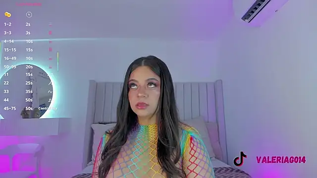 sarah-bonneth online show from October 2025 11:36:02 AM