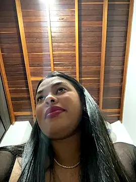 Snapshot of PUSHYLATE chatting on November 2025 01:26:02 AM PUSHYLATE online show from November 2025 01:26:02 AM