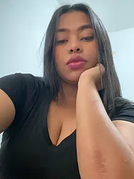 Snapshot of PUSHYLATE chatting on November 2025 06:43:01 PM PUSHYLATE online show from November 2025 06:43:01 PM