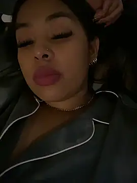 Snapshot of PUSHYLATE chatting on January 2026 05:23:02 AM PUSHYLATE online show from January 2026 05:23:02 AM