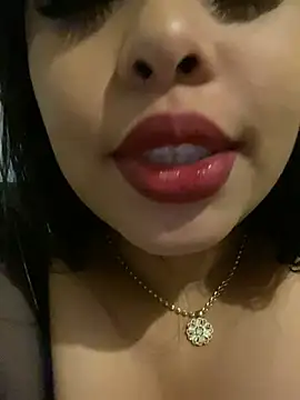 Snapshot of PUSHYLATE chatting on February 2026 02:48:01 AM PUSHYLATE online show from February 2026 02:48:01 AM