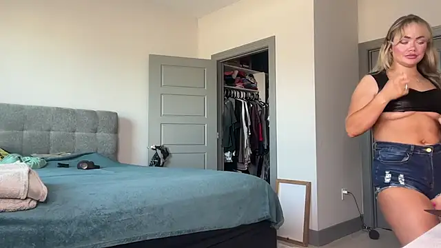 ElenaErickson online show from December 2024 09:02:01 PM