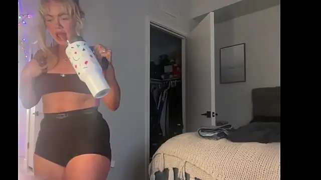 ElenaErickson online show from June 2026 04:21:01 AM