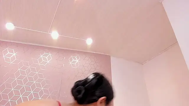 Snapshot of Emilyboobss chatting on January 2025 09:48:02 AM Emilyboobss online show from January 2025 09:48:02 AM