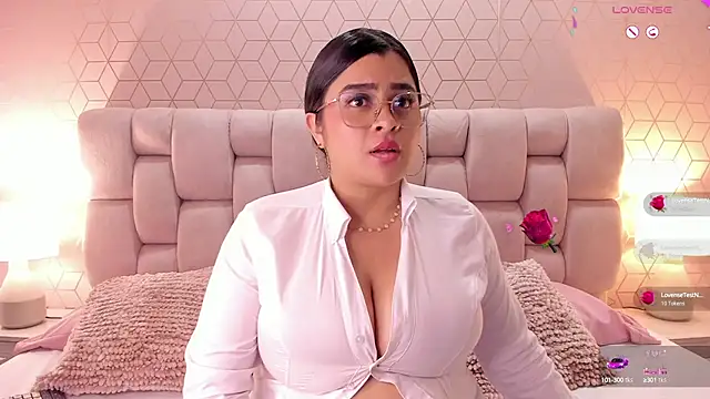 Snapshot of Emilyboobss chatting on January 2025 09:55:01 AM Emilyboobss online show from January 2025 09:55:01 AM