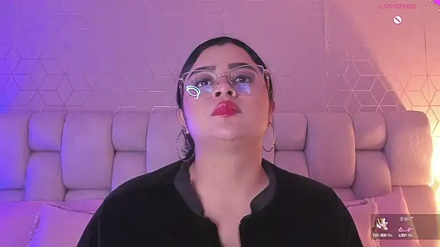 Snapshot of Emilyboobss chatting on March 2025 09:46:01 AM Emilyboobss online show from March 2025 09:46:01 AM