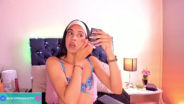 valentinabaez online show from January 2025 03:43:01 PM