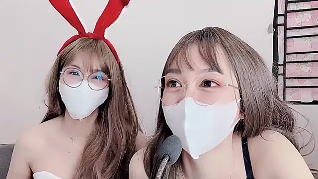 Snapshot of Mono-Stewardesss chatting on December 2024 05:11:01 PM Mono-Stewardesss online show from December 2024 05:11:01 PM