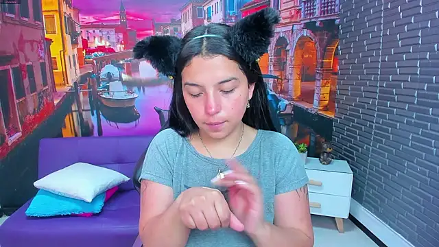 Small naughty  online show from March 2026 01:40:02 PM