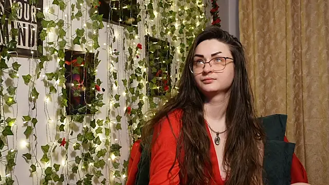 NaughtYHomemadE online show from January 2026 11:12:01 AM