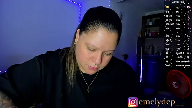mariana maze online show from July 2026 11:52:02 PM