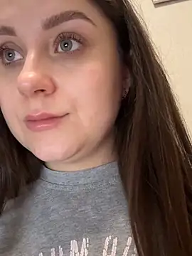 ellie ssexy online show from February 2026 09:18:02 PM