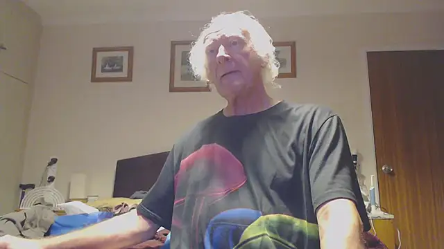 WaverlyKernow online show from January 2025 07:49:02 AM