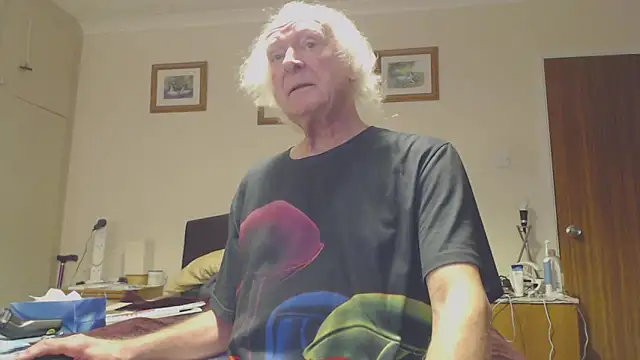 WaverlyKernow online show from January 2025 10:27:01 AM