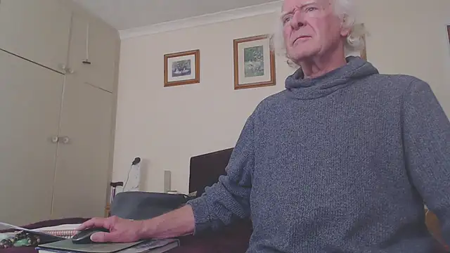 WaverlyKernow online show from February 2025 01:15:02 PM