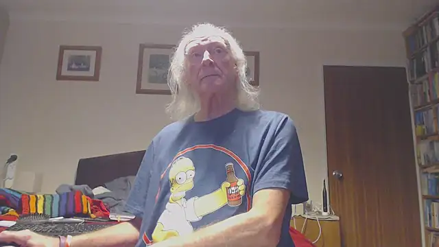 Snapshot of WaverlyKernow chatting on January 2026 10:42:02 AM WaverlyKernow online show from January 2026 10:42:02 AM