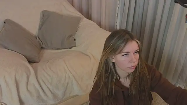 Snapshot of Real_Tini chatting on March 2025 01:04:02 PM Real Tini online show from March 2025 01:04:02 PM