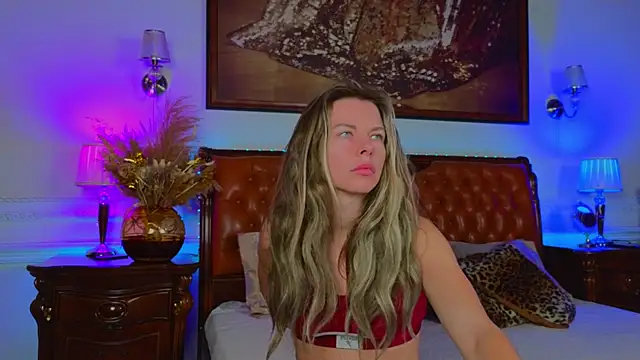 Snapshot of Real_Tini chatting on November 2025 06:02:02 AM Real Tini online show from November 2025 06:02:02 AM