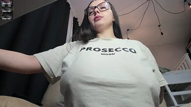 lecherous wife online show from October 2025 05:57:01 PM