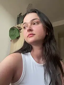 Snapshot of chunliklk chatting on January 2025 07:48:02 AM chunliklk online show from January 2025 07:48:02 AM