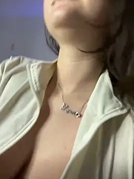 Snapshot of chunliklk chatting on March 2025 11:37:01 PM chunliklk online show from March 2025 11:37:01 PM