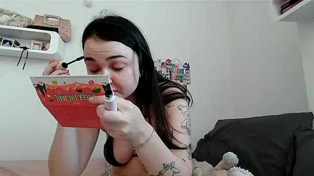 Snapshot of chunliklk chatting on September 2025 04:31:02 PM chunliklk online show from September 2025 04:31:02 PM