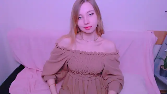 AliceFire  online show from May 2026 10:02:02 AM