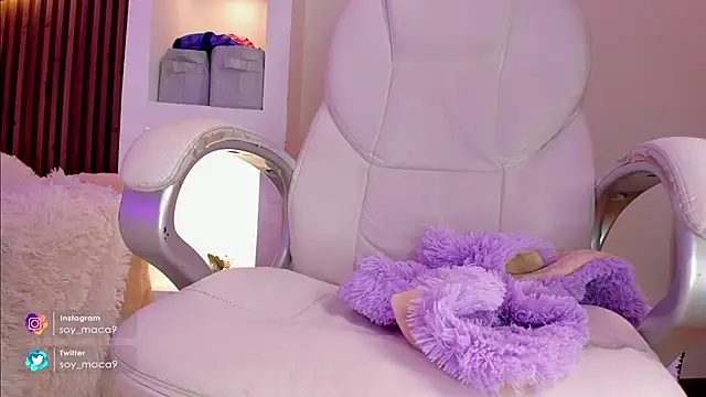 Snapshot of lilith_gray9 chatting on February 2025 12:22:02 PM lilith gray9 online show from February 2025 12:22:02 PM