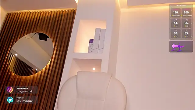 Snapshot of lilith_gray9 chatting on March 2025 06:25:02 AM lilith gray9 online show from March 2025 06:25:02 AM