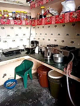 reemacouple007 online show from September 2025 06:50:02 AM