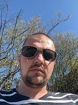 Snapshot of freenki41 chatting on April 2026 01:33:02 PM freenki41 online show from April 2026 01:33:02 PM