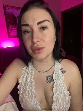 Roxana Bell online show from January 2025 05:10:02 PM