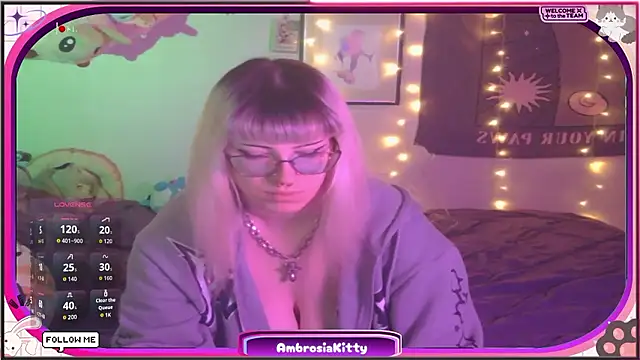 Snapshot of AmbrosiaKitty chatting on January 2026 06:06:02 AM AmbrosiaKitty online show from January 2026 06:06:02 AM
