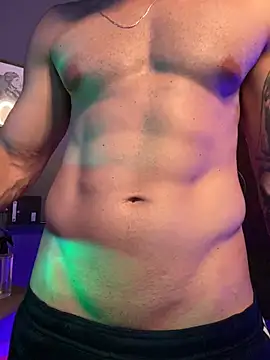 Snapshot of MachineDien chatting on October 2025 01:06:02 AM MachineDien online show from October 2025 01:06:02 AM