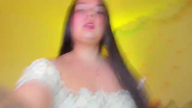 little tifanny82 online show from April 2026 02:18:01 PM