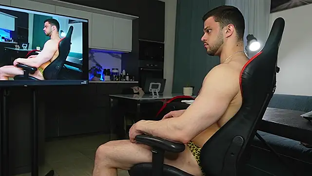 danielkraigforu online show from May 2026 06:38:02 PM