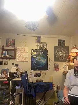 Snapshot of BobbyQ29 chatting on December 2025 09:27:01 AM BobbyQ29 online show from December 2025 09:27:01 AM